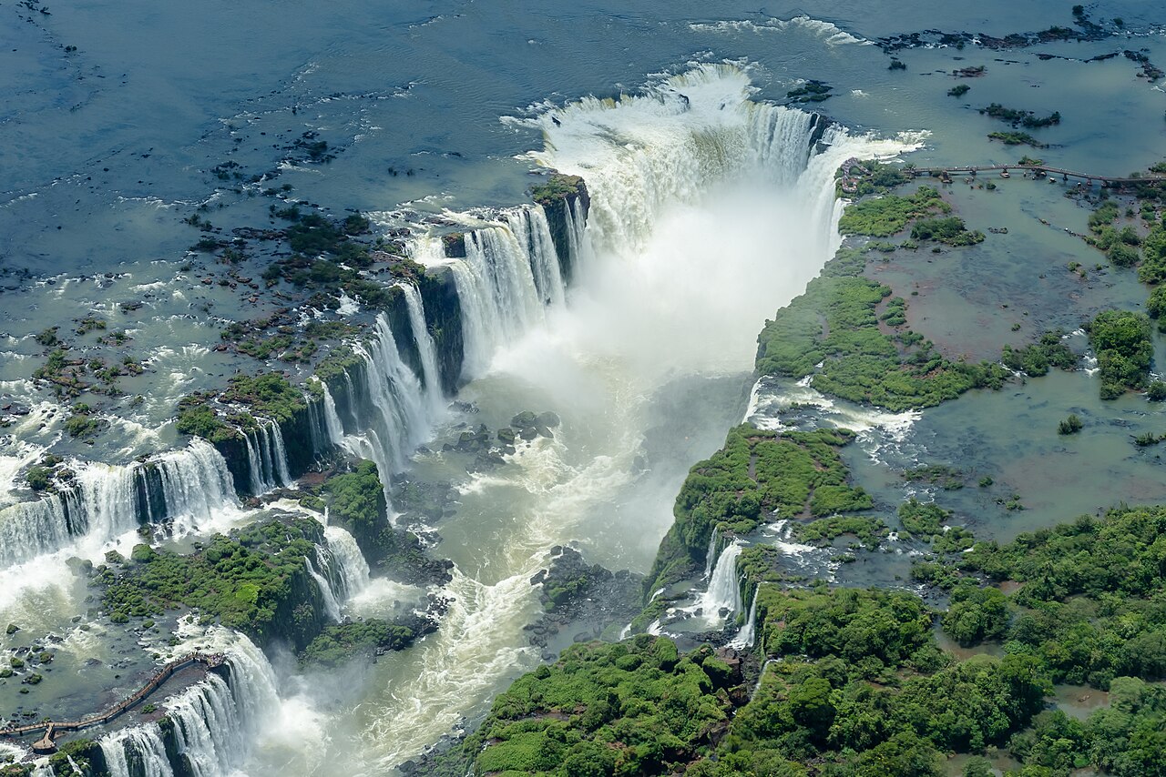 Cataratas del Iguazú desde el aire